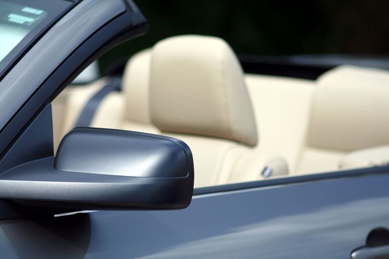 Автомобиль с открытым верхом, кабриолет