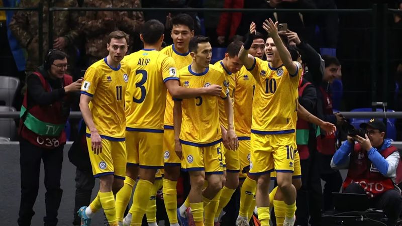 Обложка: Сборная Казахстана сыграла вничью с одной из сильнейших команд в мире