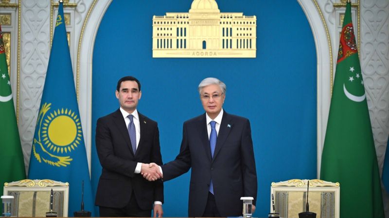 Обложка: Визит президента Туркменистана: подробности