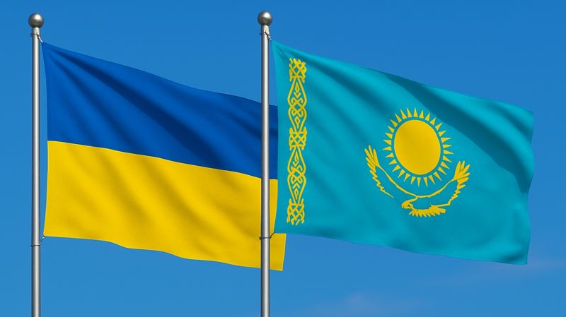 Флаги Украины и Казахстана