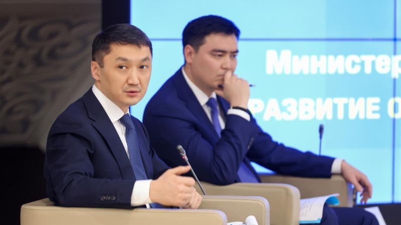 Вице-министр промышленности и строительства Олжас Сапарбеков