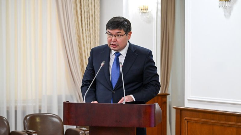 министр финансов Мади Такиев