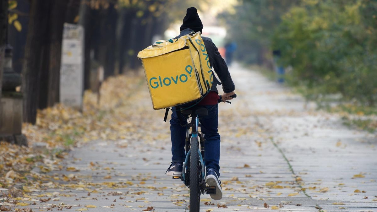 Курьер, доставка Glovo