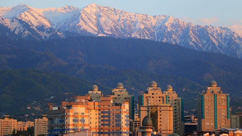 Обложка: Agoda включила Алматы в топ-4 зимних направлений Азии в 2026 году