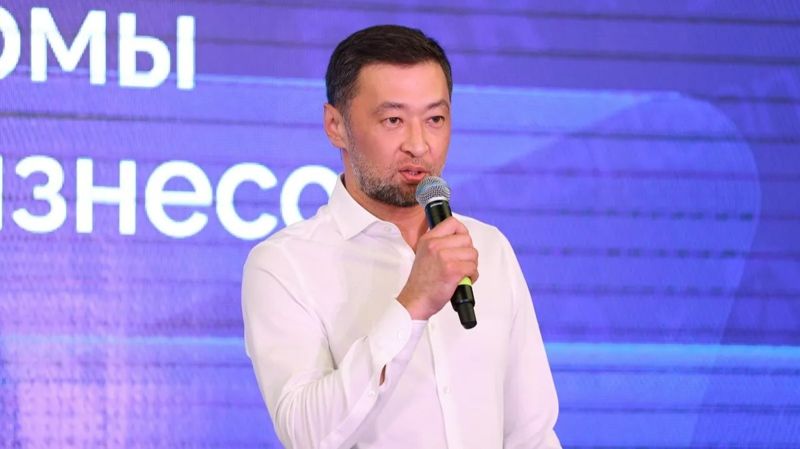 Алидар Утемуратов