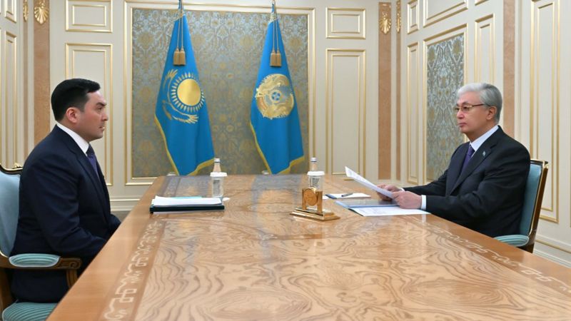 Касым-Жомарт Токаев, Ерлан Аккенженов, Минэнерго