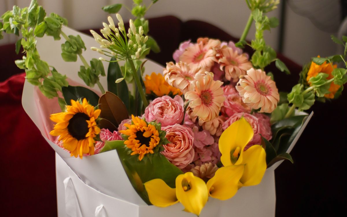 Цветы, 8 Марта, рынок цветов