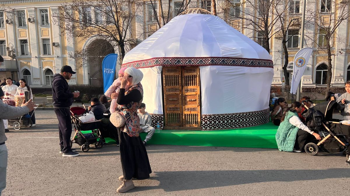 Юрта, Наурыз в Алматы