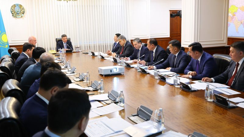 Олжас Бектенов, правительство 