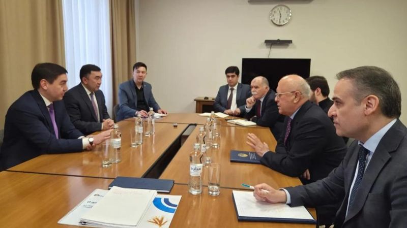 делегация Таджикистана в офисе "Продкорпорации"