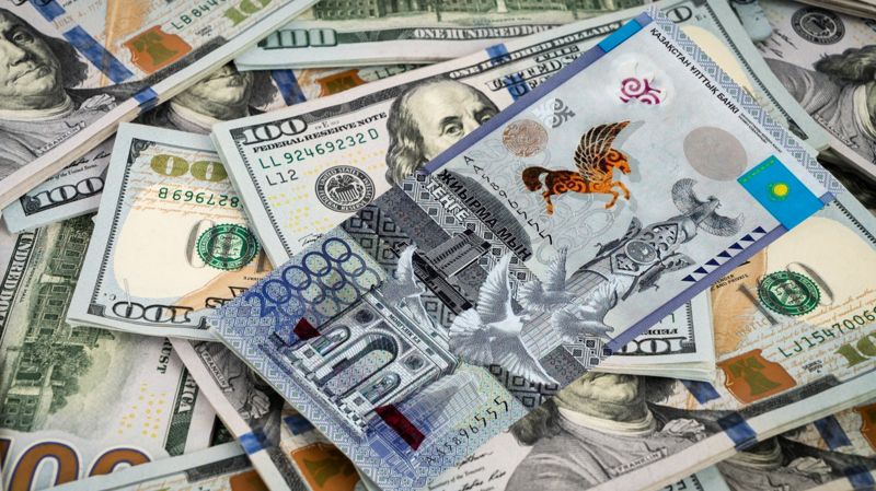 Обложка: В апреле тенге укрепился к доллару на 3,1%