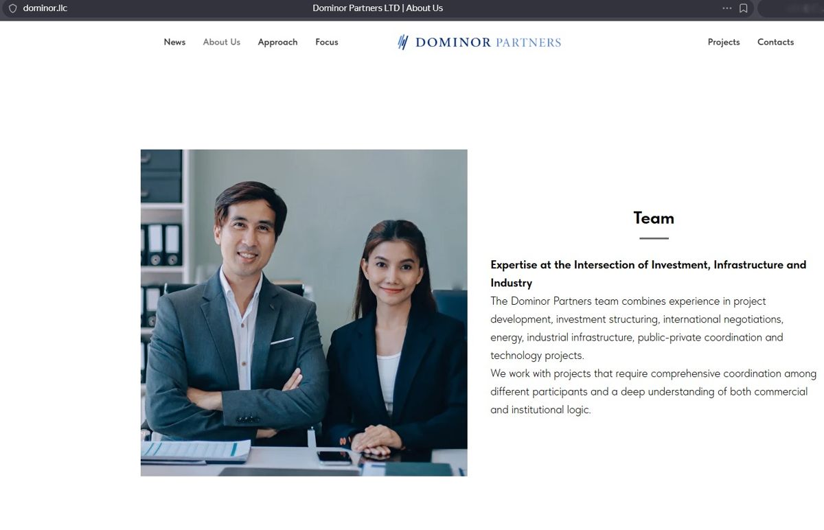 Скриншот с сайта dominor.llc с изображением офисных работников