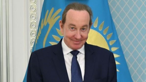Питер Фостер